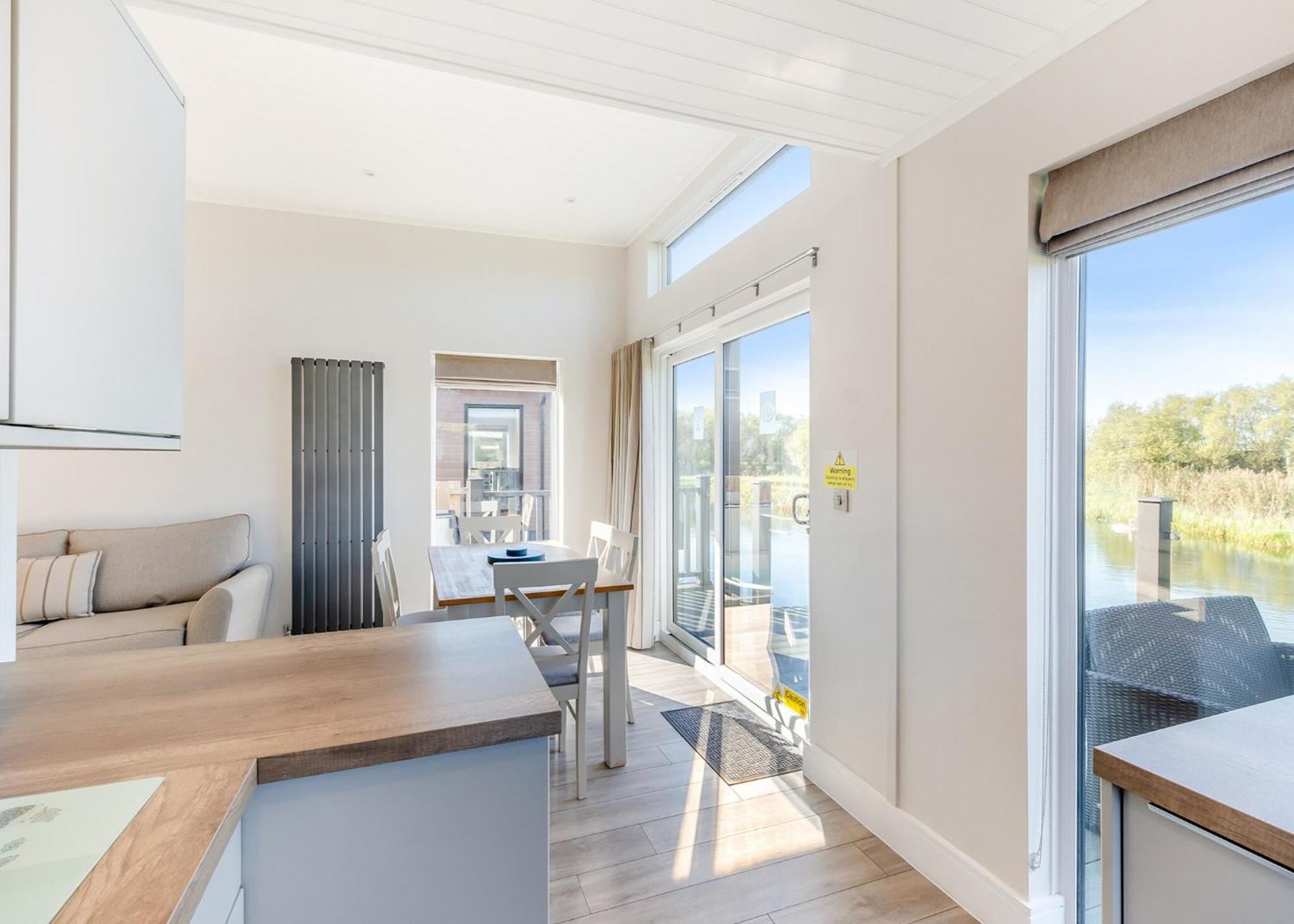 Waterside Hambleton Lakeside Lodges Poulton-le-Fylde Exterior foto