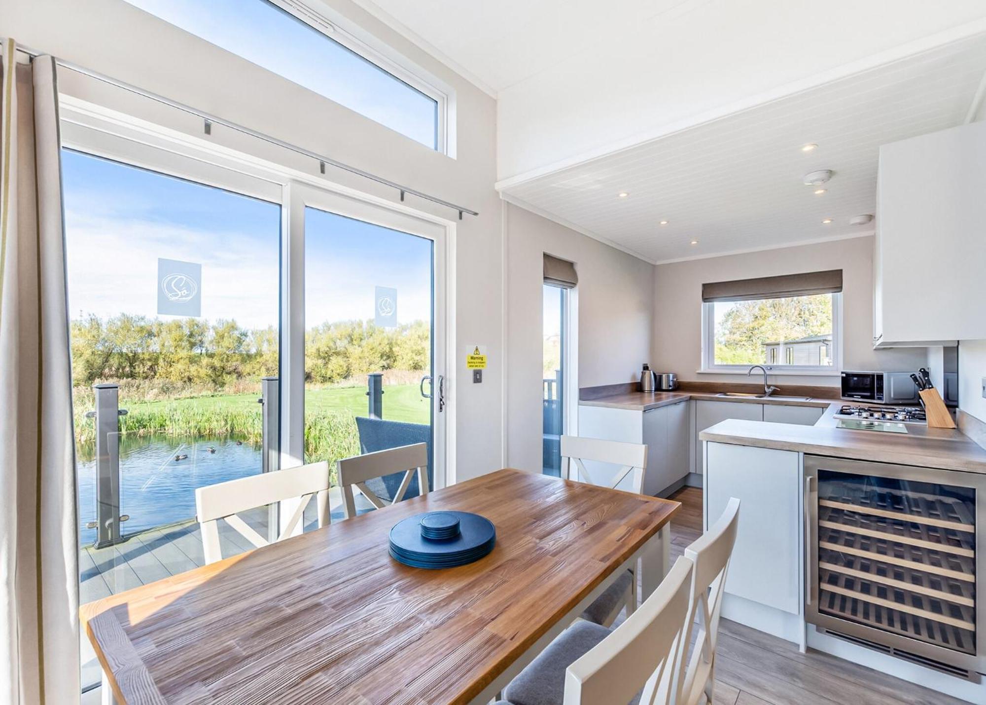 Waterside Hambleton Lakeside Lodges Poulton-le-Fylde Exterior foto